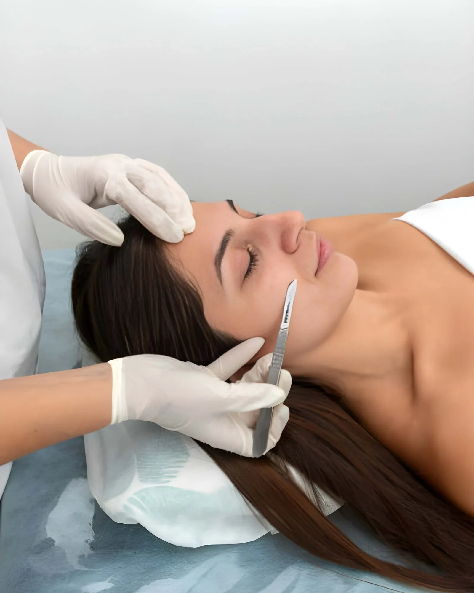Dermaplaning stock